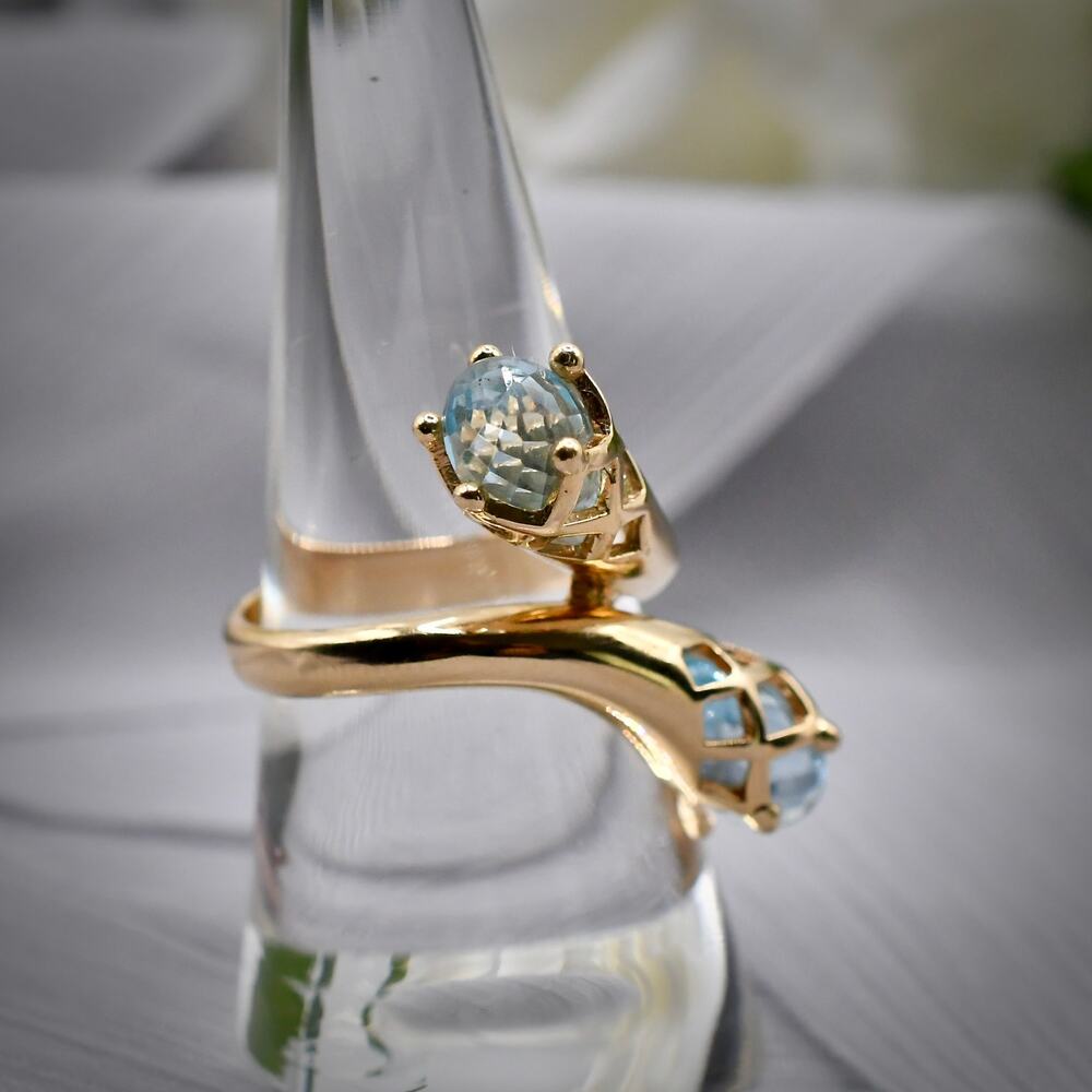 Vintage 14k Gold Blue Topaz Bypass Ring Heavy Retro Pear Cocktail Size 7 - Picture 8 of 14
